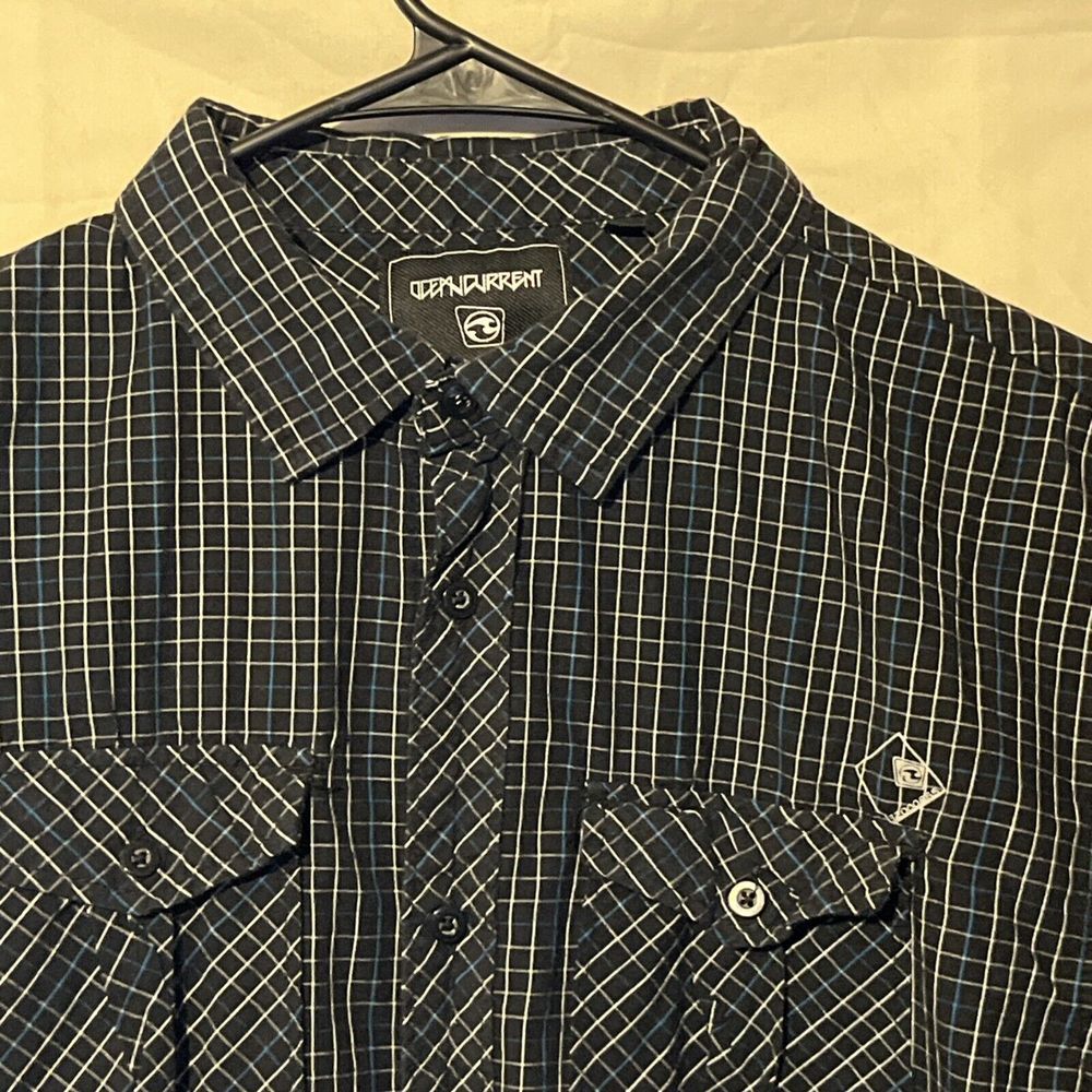 Ocean‎ Current Men's Short Sleeve Button Up Size LG